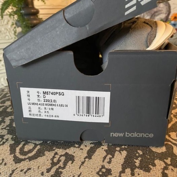 Women's New Balance Marblehead Sea Salt 57/40's - Picture 3 of 6